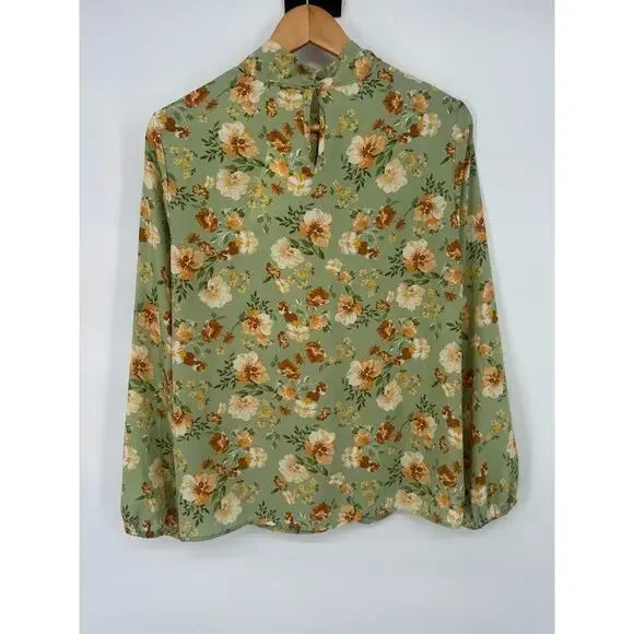 Pleione Women’s Medium Green Floral Long Sleeve Blouse Top Boho Romantic Cottage - Picture 4 of 8